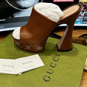 Gucci Malaga Kid Janaya 150mm tan platform heels. Sz 37.5 (7.5)